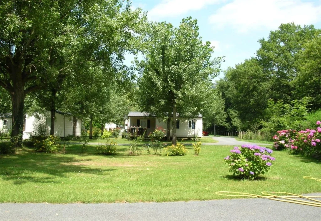 Camping-de-la-truite-locations-mobilhome-ascarat